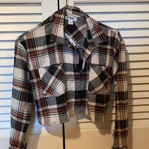 Tilly’s cropped flannel